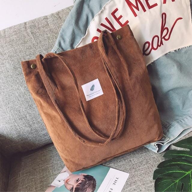 Bolsa Feminina de Ombro Aveludada Sophia Bolsa Sophia Importe Go Marrom 