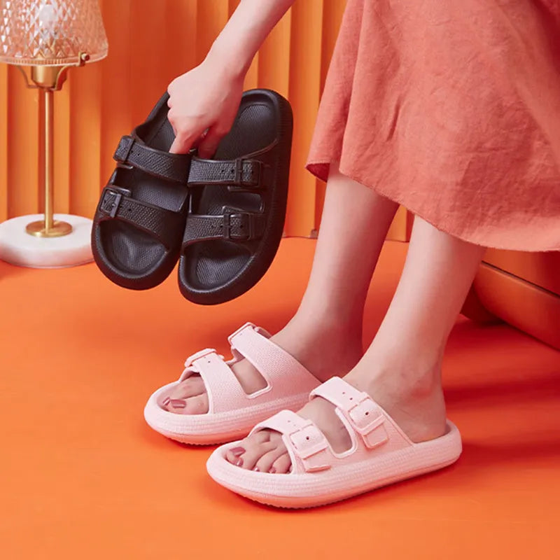 Chinelo Nuvem Com Fivelas - Flávia Chinelo Nuvem Com Fivelas - Flávia Importe Go 